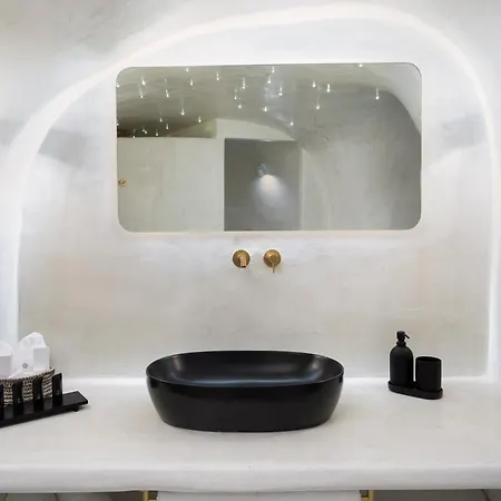 Alme Luxury Cave * Vóthon